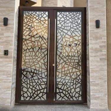 مجموعة إطارات نوافذ
